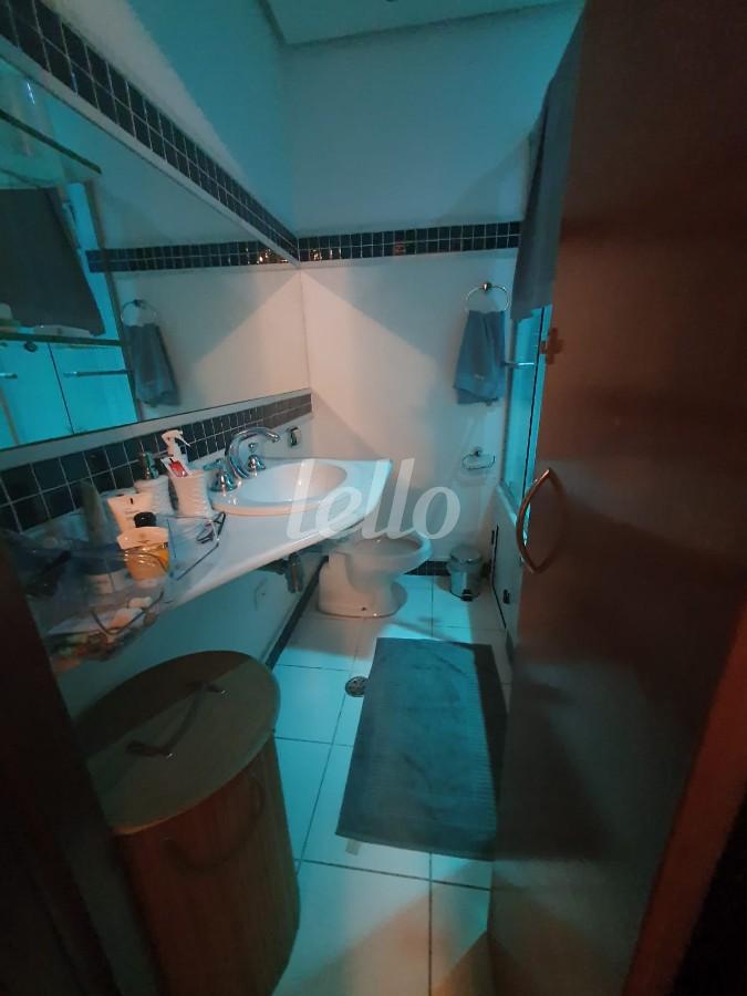 BANHEIRO SUITE de Apartamento para alugar, Padrão com 89 m², 2 quartos e 1 vaga em Sumarezinho - São Paulo