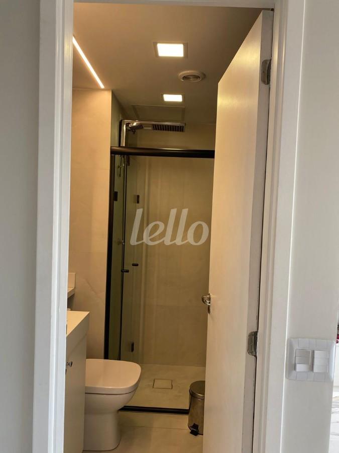 BANHEIRO de Apartamento à venda, Padrão com 38 m², 1 quarto e 1 vaga em Vila Invernada - São Paulo