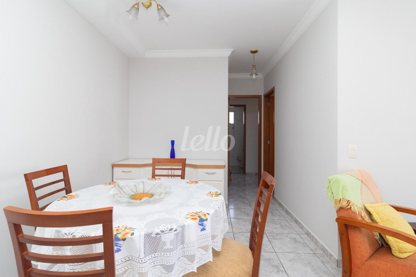 2 - SALA de Apartamento à venda, Padrão com 66 m², 2 quartos e 2 vagas em Vila Azevedo - São Paulo