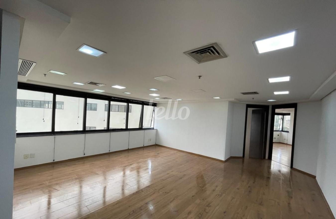 SALA de Sala / Conjunto para alugar, Padrão com 87 m², e 2 vagas em Cidade Mãe do Céu - São Paulo