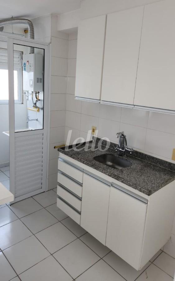 COZINHA de Apartamento para alugar, Padrão com 43 m², 2 quartos e 1 vaga em Quinta da Paineira - São Paulo