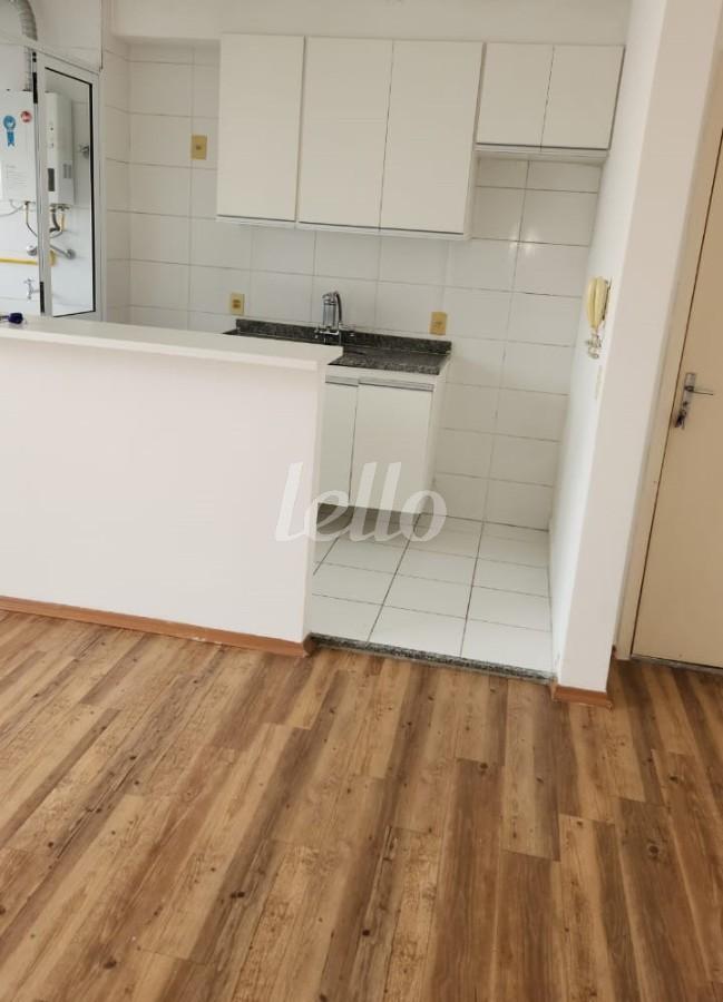 COZINHA de Apartamento para alugar, Padrão com 43 m², 2 quartos e 1 vaga em Quinta da Paineira - São Paulo