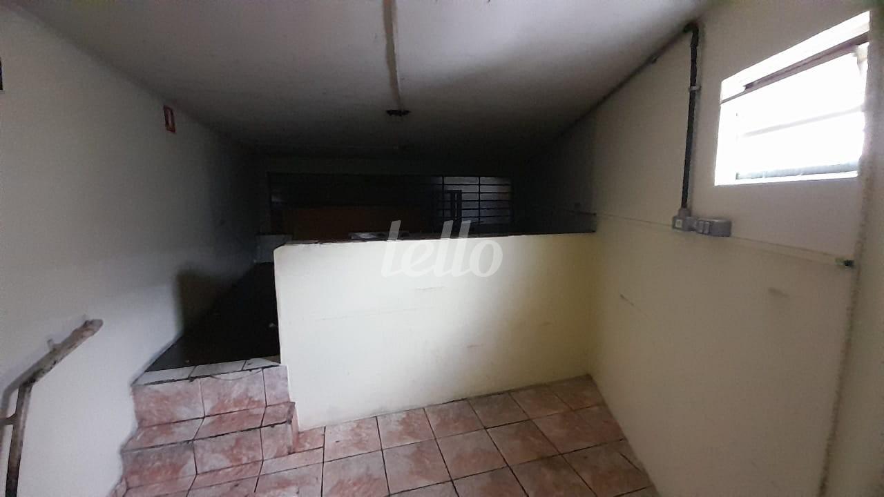 MEZANINO de Salão para alugar, Padrão com 50 m², e em Centro - Santo André