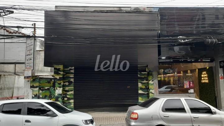 FACHADA de Salão para alugar, Padrão com 50 m², e em Centro - Santo André