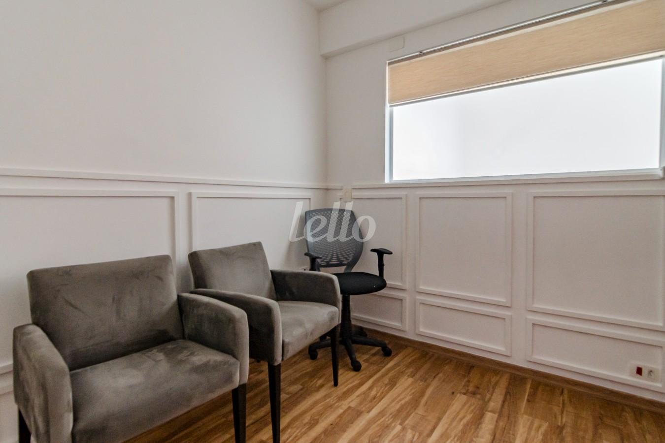 SALA 6 de Sala / Conjunto para alugar, Padrão com 85 m², e 1 vaga em Jardim Paulistano - São Paulo