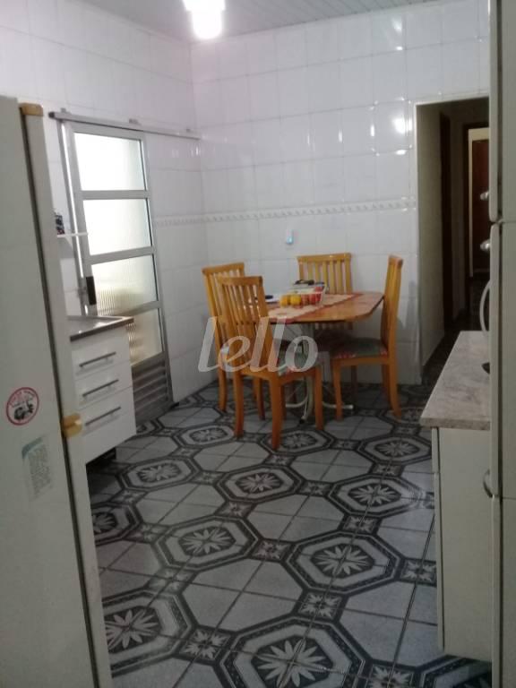 COZINHA de Casa à venda, térrea com 125 m², 3 quartos e 2 vagas em Vila Gumercindo - São Paulo