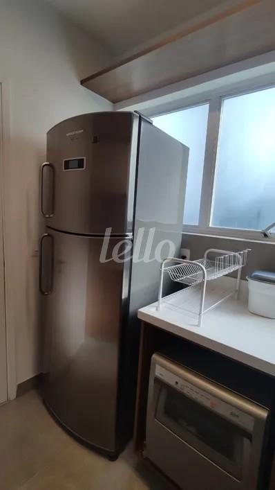 COZINHA de Apartamento para alugar, Padrão com 200 m², 3 quartos e 2 vagas em Alto de Pinheiros - São Paulo