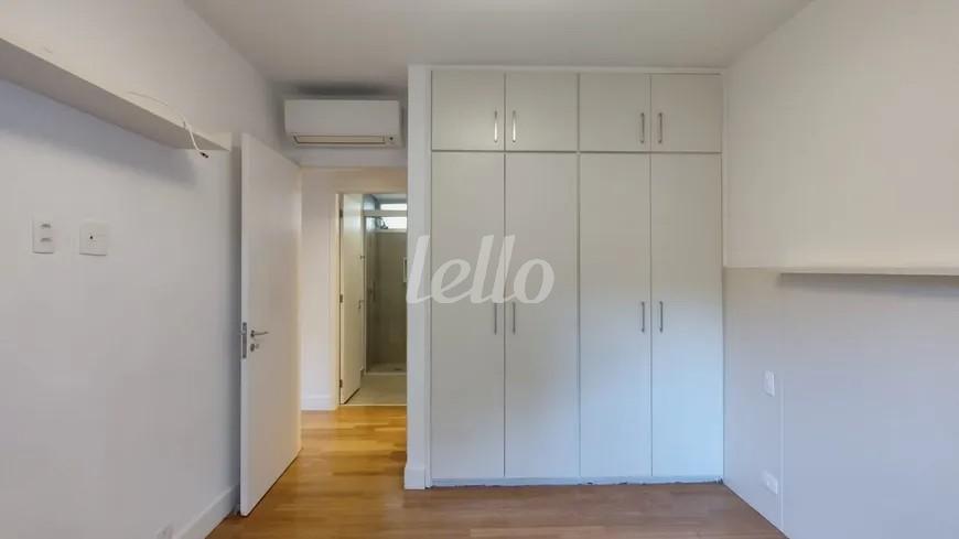 DORMITORIO de Apartamento para alugar, Padrão com 200 m², 3 quartos e 2 vagas em Alto de Pinheiros - São Paulo