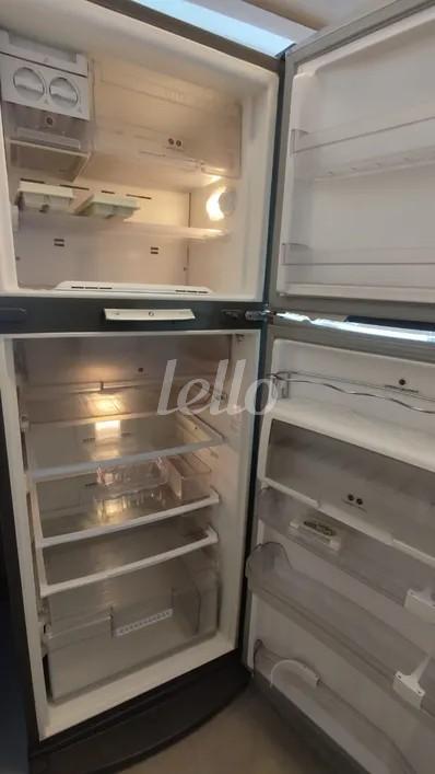 COZINHA de Apartamento para alugar, Padrão com 200 m², 3 quartos e 2 vagas em Alto de Pinheiros - São Paulo