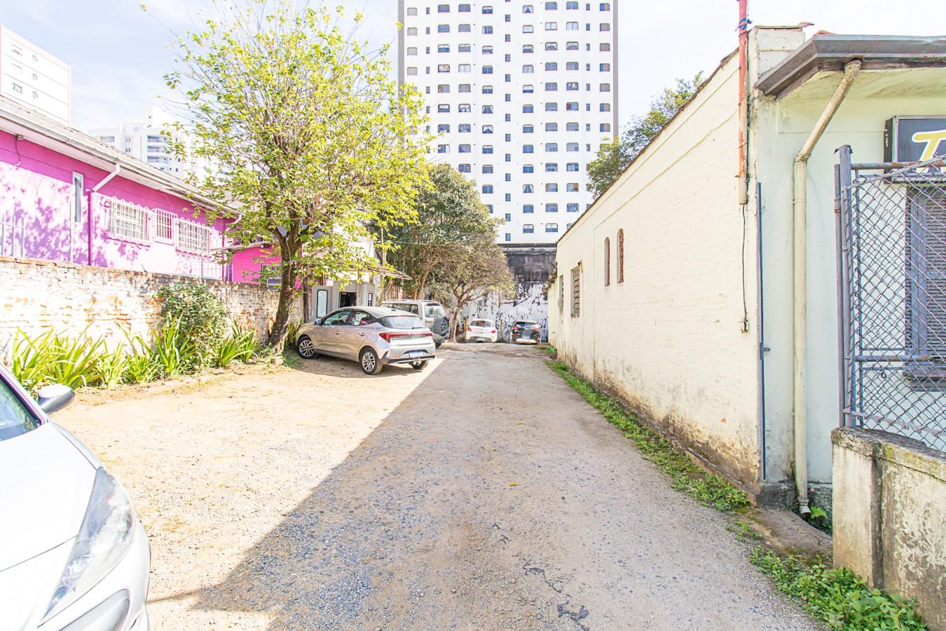 TERRENO de Área / Terreno para alugar, Padrão com 840 m², e em Centro - Santo André