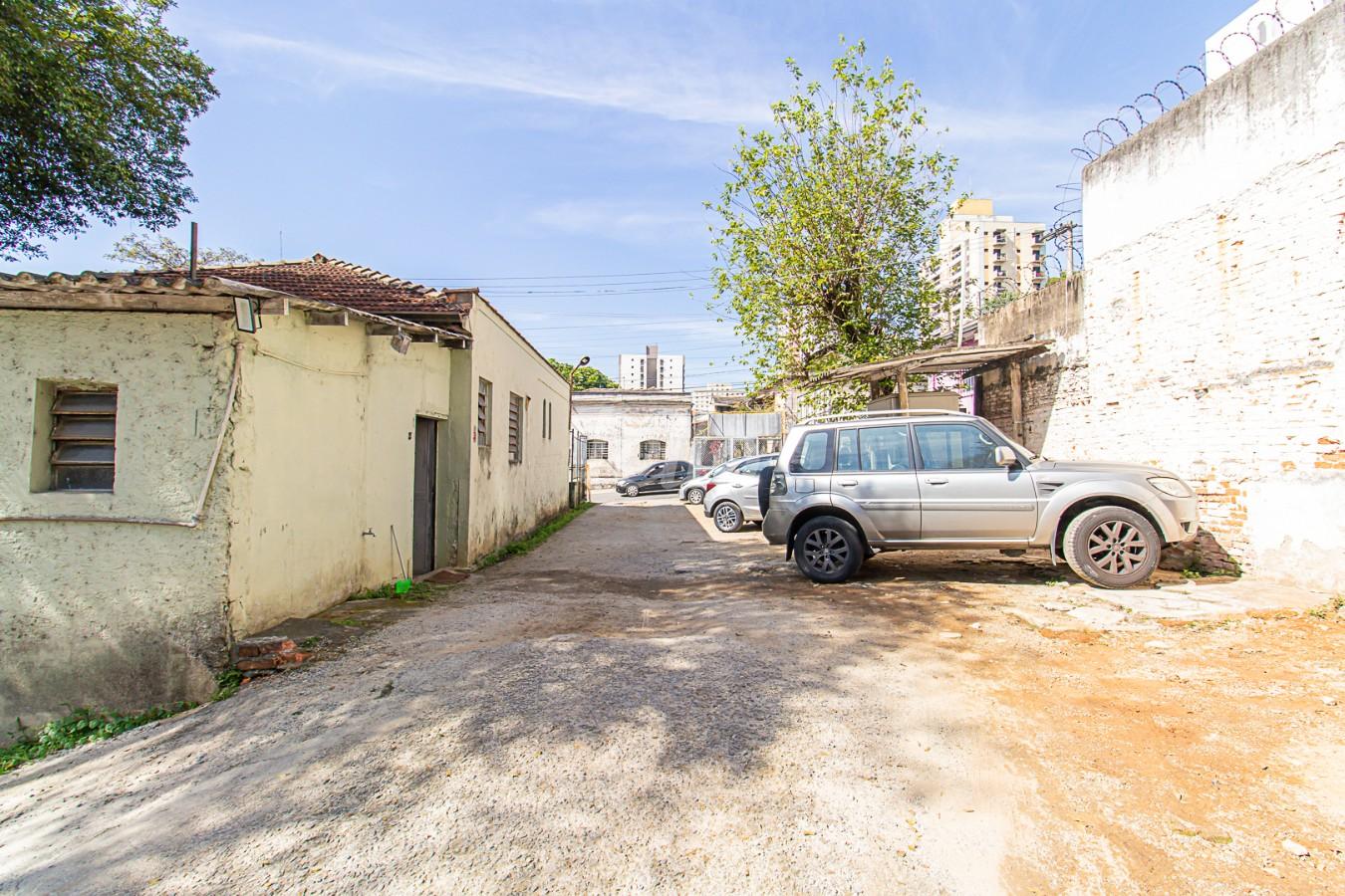 TERRENO de Área / Terreno para alugar, Padrão com 840 m², e em Centro - Santo André