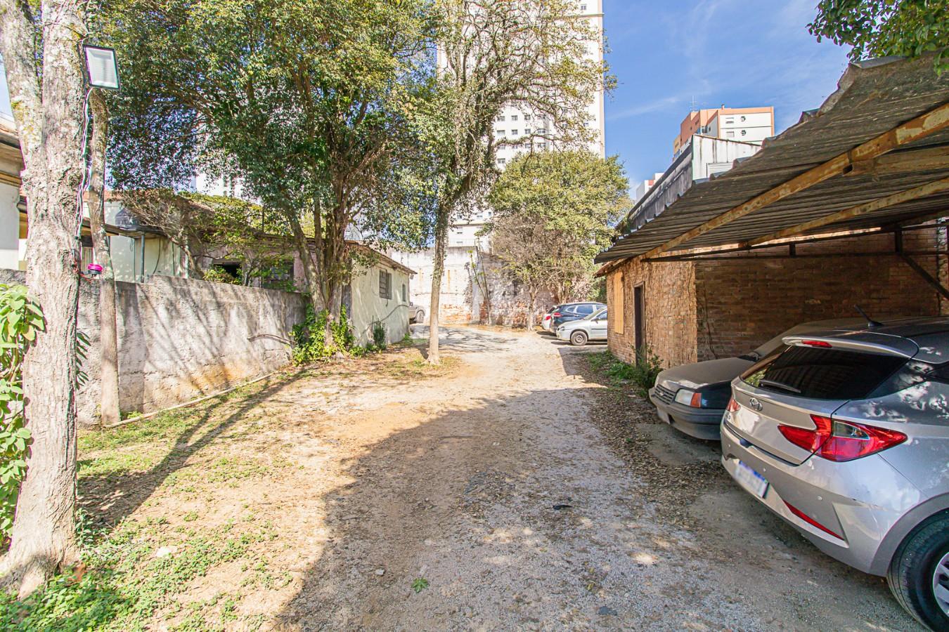 TERRENO de Área / Terreno para alugar, Padrão com 840 m², e em Centro - Santo André