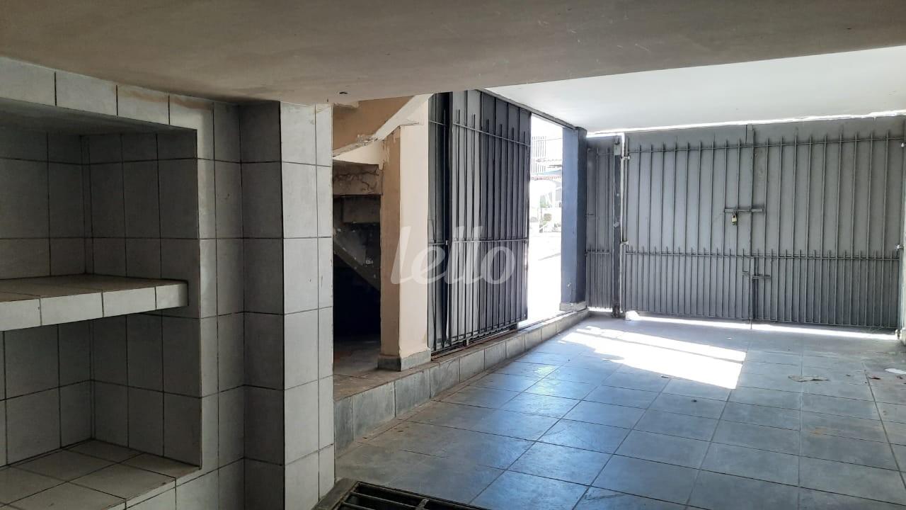 GARAGEM de Casa para alugar, sobrado com 148 m², e 2 vagas em Jardim São Paulo - São Paulo