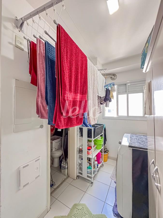 AREA DE SERVIÇO de Apartamento para alugar, Padrão com 128 m², 3 quartos e 2 vagas em Vila Firmiano Pinto - São Paulo