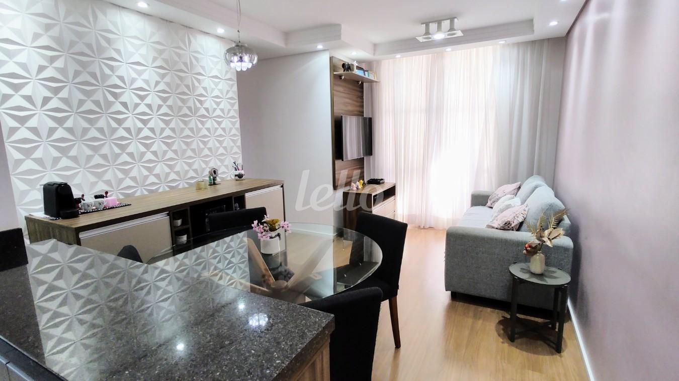 SALA de Apartamento à venda, Padrão com 59 m², 3 quartos e em Quinta da Paineira - São Paulo