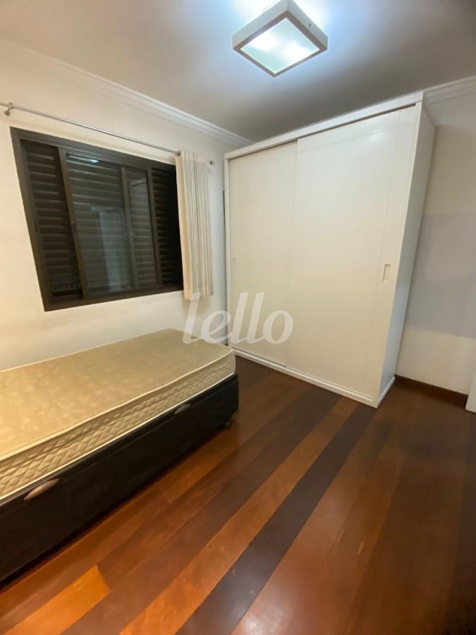 DORMITORIO de Apartamento à venda, Padrão com 75 m², 2 quartos e 2 vagas em Vila Oratório - São Paulo