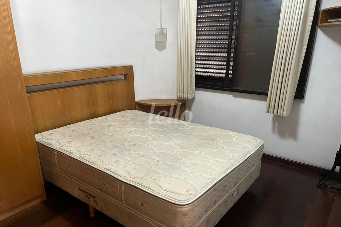 DORMITORIO de Apartamento à venda, Padrão com 75 m², 2 quartos e 2 vagas em Vila Oratório - São Paulo