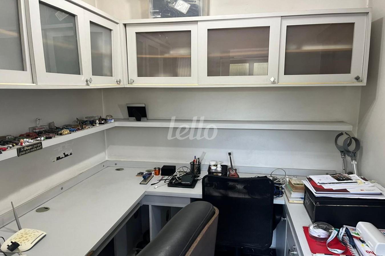 ESCRITORIO de Apartamento à venda, Padrão com 75 m², 2 quartos e 2 vagas em Vila Oratório - São Paulo