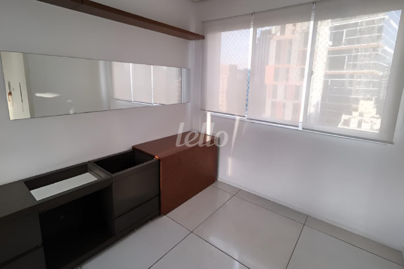 SALA de Apartamento para alugar, Padrão com 131 m², 2 quartos e 2 vagas em Itaim Bibi - São Paulo