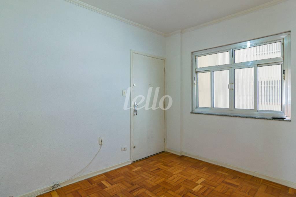 01SALA_004 de Apartamento à venda, Padrão com 36 m², 1 quarto e em Liberdade - São Paulo