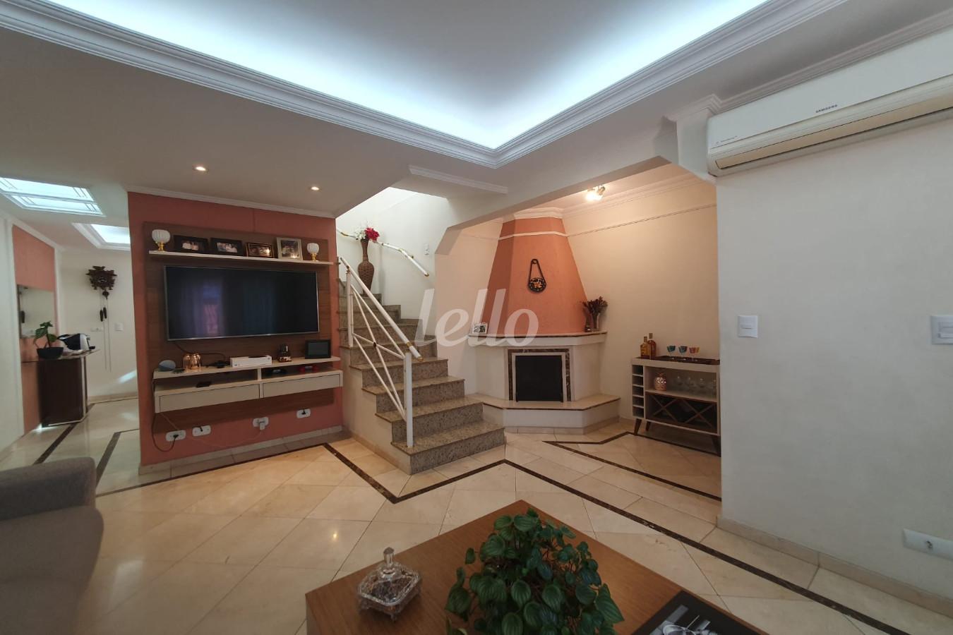 SALA 1 de Casa à venda, sobrado com 254 m², 3 quartos e 3 vagas em Vila Gustavo - São Paulo