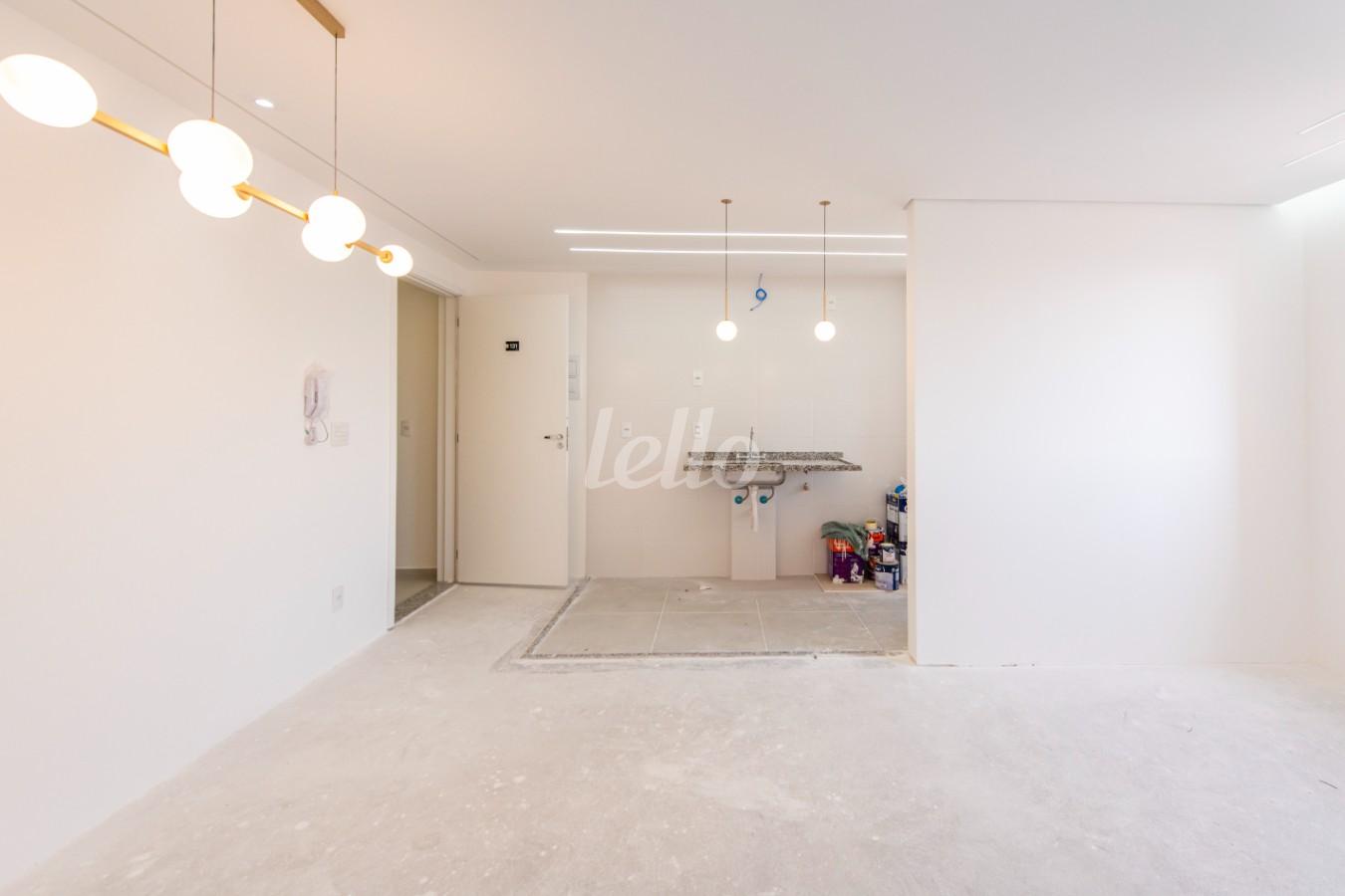 SALA de Apartamento à venda, Padrão com 47 m², 2 quartos e 1 vaga em Centro - Santo André