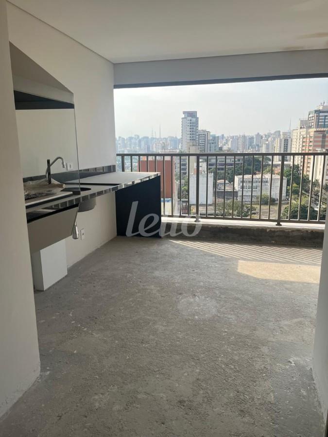 VARANDA GOURMET de Apartamento à venda, Padrão com 158 m², 3 quartos e 2 vagas em Vila Clementino - São Paulo