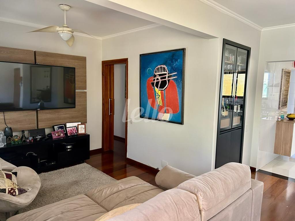 SALA de Apartamento à venda, Padrão com 125 m², 3 quartos e 2 vagas em Vila Mariana - São Paulo