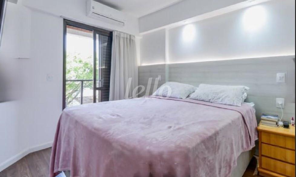 DORMITORIO de Apartamento à venda, Padrão com 91 m², 4 quartos e 2 vagas em Vila Mariana - São Paulo