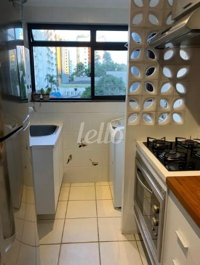 COZINHA de Apartamento à venda, Padrão com 55 m², 2 quartos e 2 vagas em Indianópolis - São Paulo