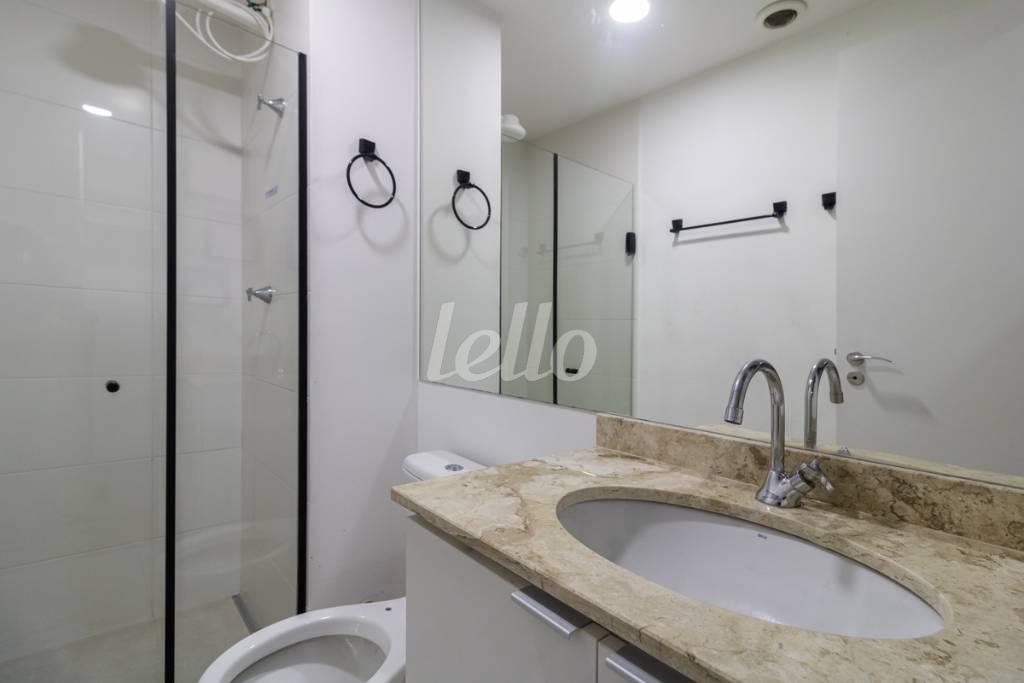 BANHEIRO de Apartamento à venda, Studio com 26 m², 1 quarto e em Centro - São Paulo