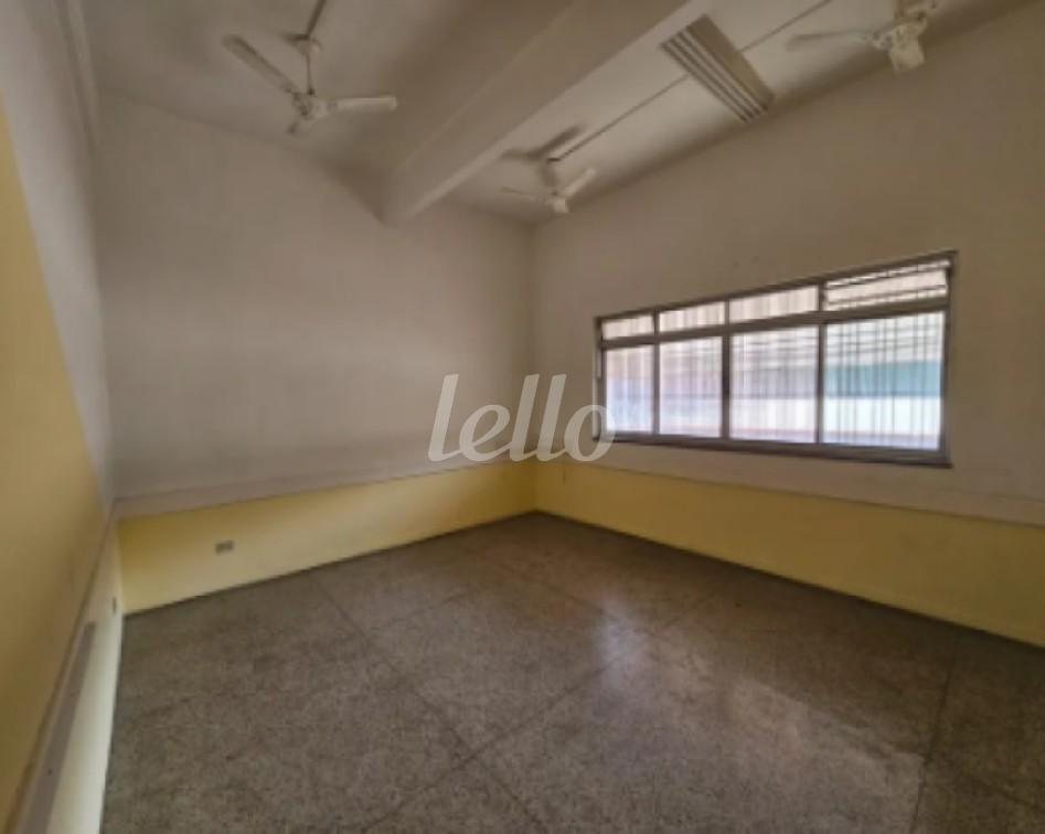 SALA de Prédio Comercial para alugar, Monousuário com 630 m², e em Vila Madalena - São Paulo