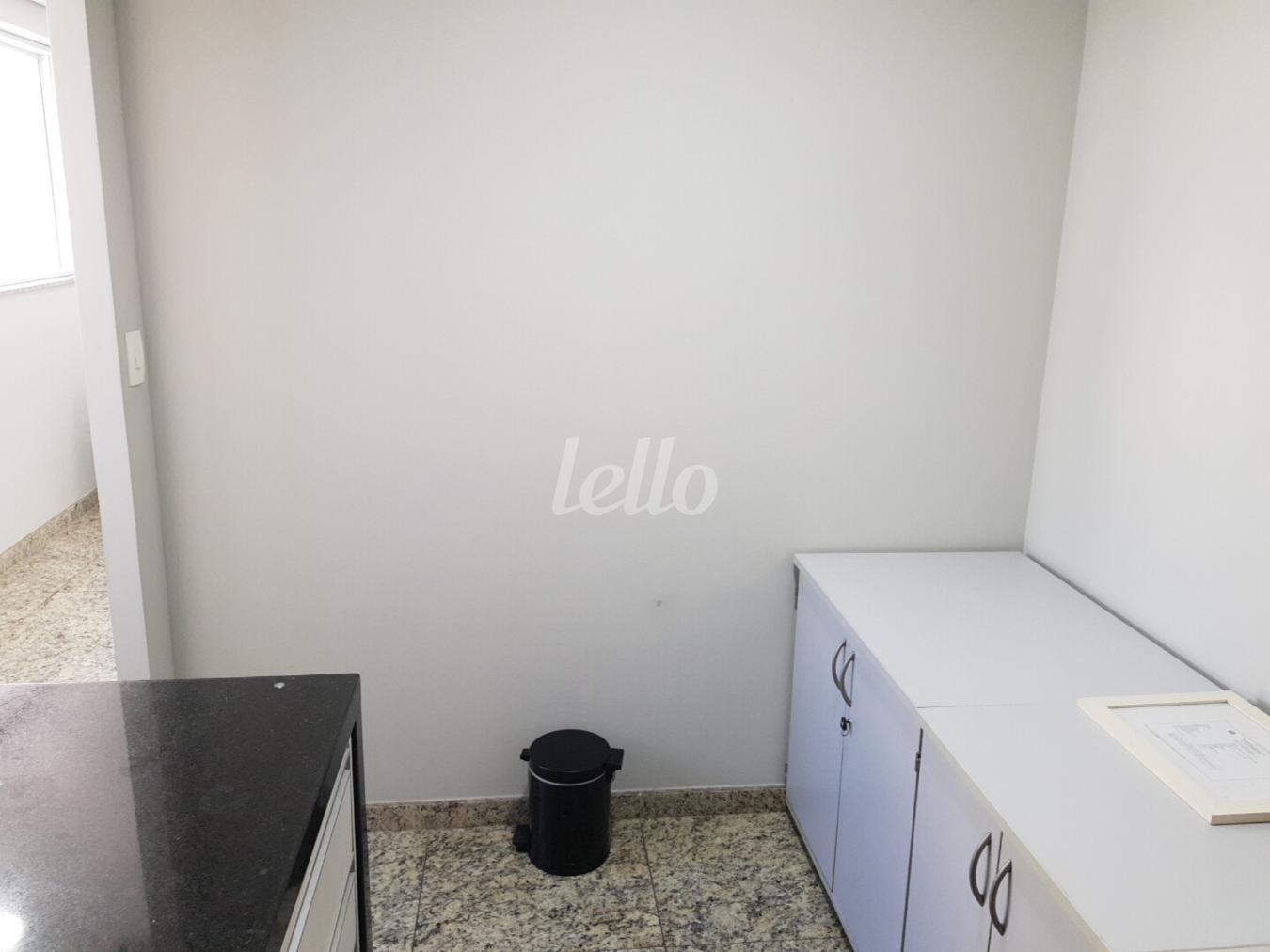 5-COZINHA-001.JPG de Sala / Conjunto para alugar, Padrão com 39 m², e 1 vaga em Água Fria - São Paulo