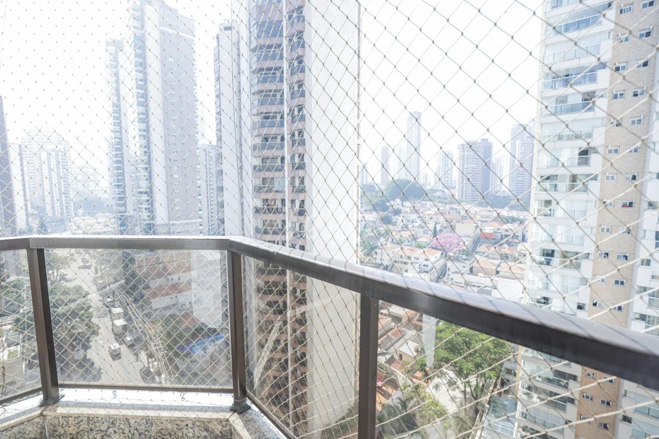 SUITE de Apartamento para alugar, Padrão com 141 m², 3 quartos e 3 vagas em Vila Regente Feijó - São Paulo