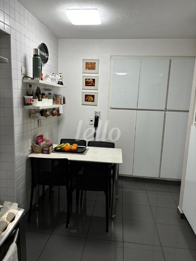 COZINHA de Apartamento à venda, Padrão com 198 m², 3 quartos e 2 vagas em Jardim Paulista - São Paulo