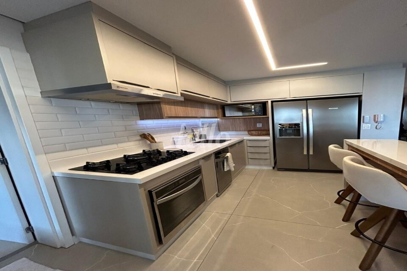 COZINHA de Apartamento à venda, Padrão com 101 m², 3 quartos e 2 vagas em Vila Mariana - São Paulo