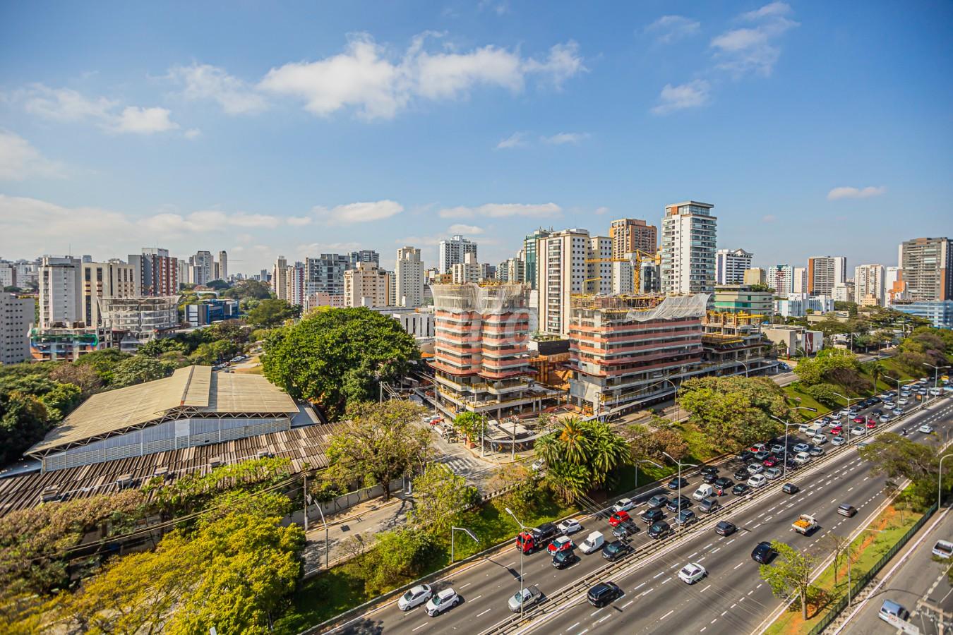 SACADA VARANDA de Apartamento à venda, Padrão com 54 m², 1 quarto e 1 vaga em Vila Clementino - São Paulo