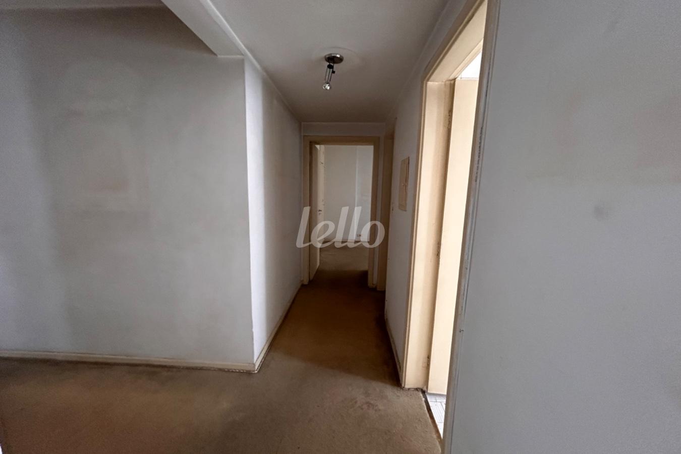 CORREDOR de Apartamento à venda, Padrão com 52 m², 1 quarto e em Santa Cecília - São Paulo