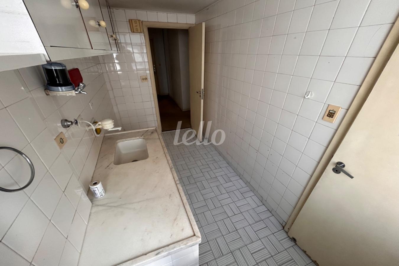 COZINHA de Apartamento à venda, Padrão com 52 m², 1 quarto e em Santa Cecília - São Paulo