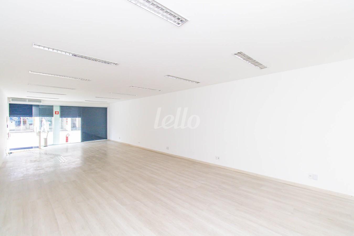 SALA de Loja para alugar, Mall com 80 m², e em Centro - Santo André