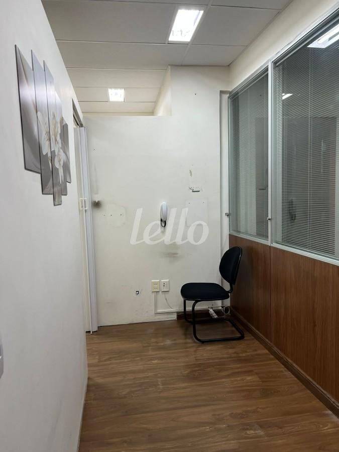 SALA de Sala / Conjunto à venda, Padrão com 120 m², e em Liberdade - São Paulo