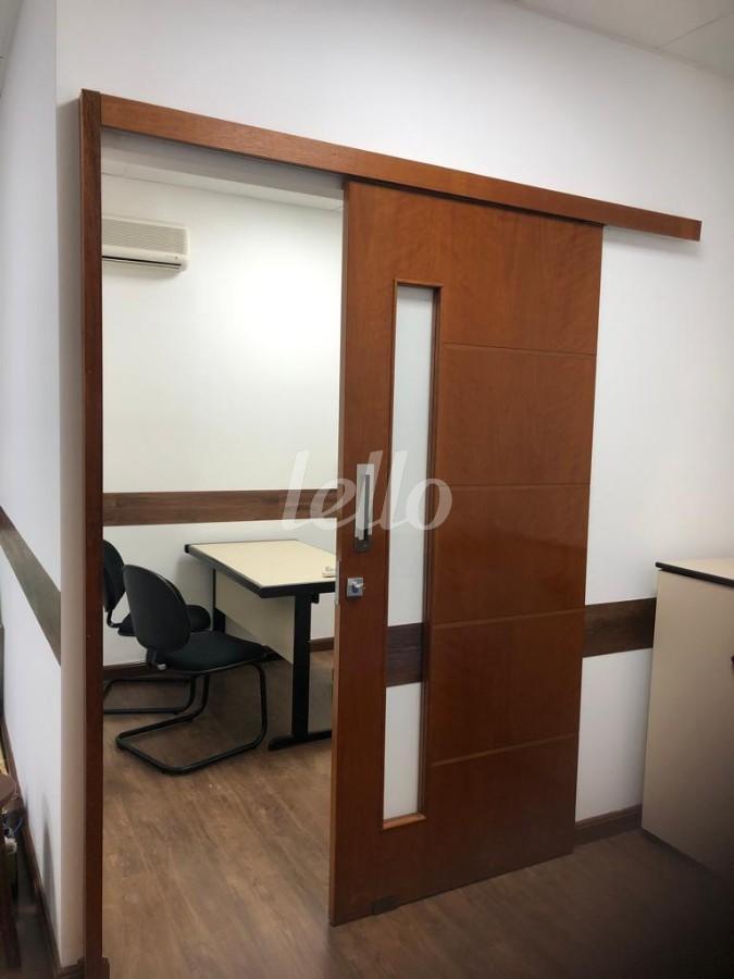 SALA de Sala / Conjunto à venda, Padrão com 120 m², e em Liberdade - São Paulo