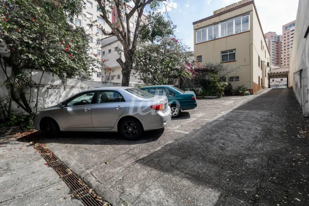 ESTACIONAMENTO de Sala / Conjunto para alugar, Padrão com 129 m², e 2 vagas em Parque da Mooca - São Paulo