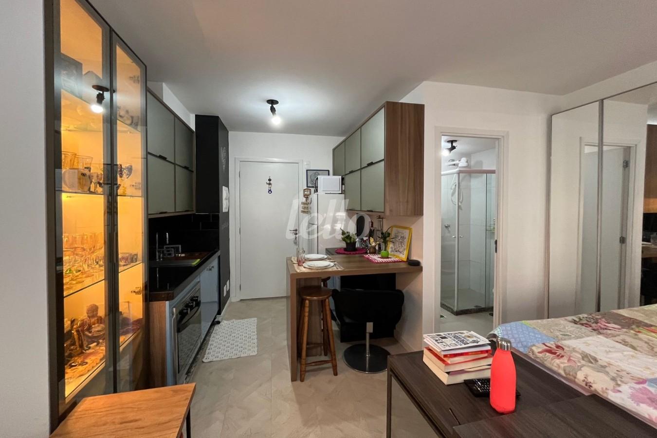 COZINHA de Apartamento à venda, Padrão com 26 m², 1 quarto e em Bela Vista - São Paulo