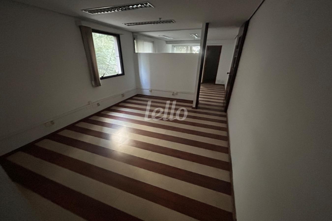 SALA de Sala / Conjunto à venda, Padrão com 55 m², e 1 vaga em Perdizes - São Paulo