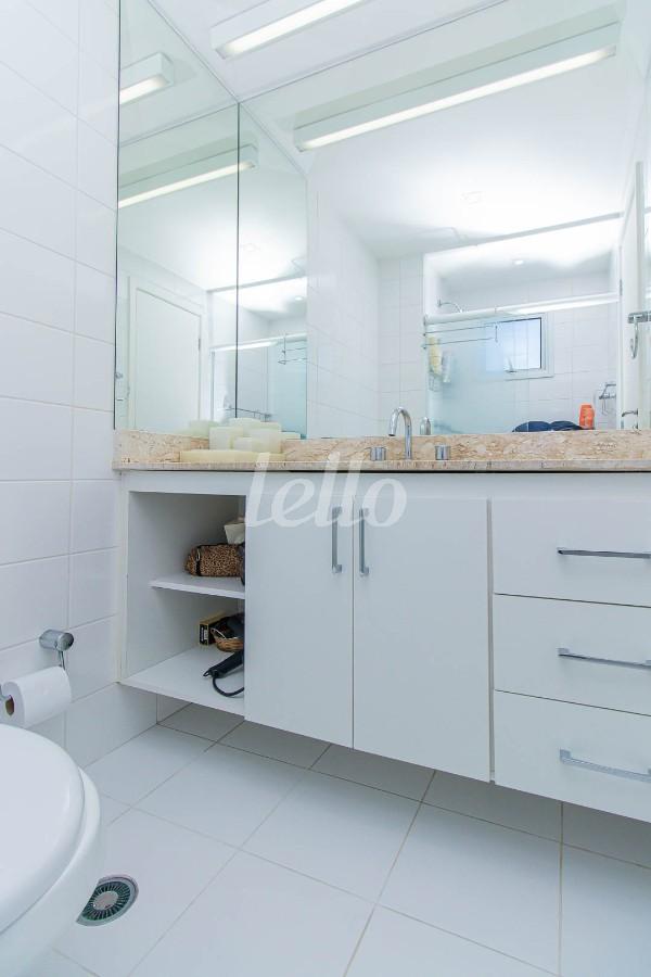 BANHEIRO de Apartamento à venda, Padrão com 73 m², 2 quartos e 1 vaga em Vila Clementino - São Paulo