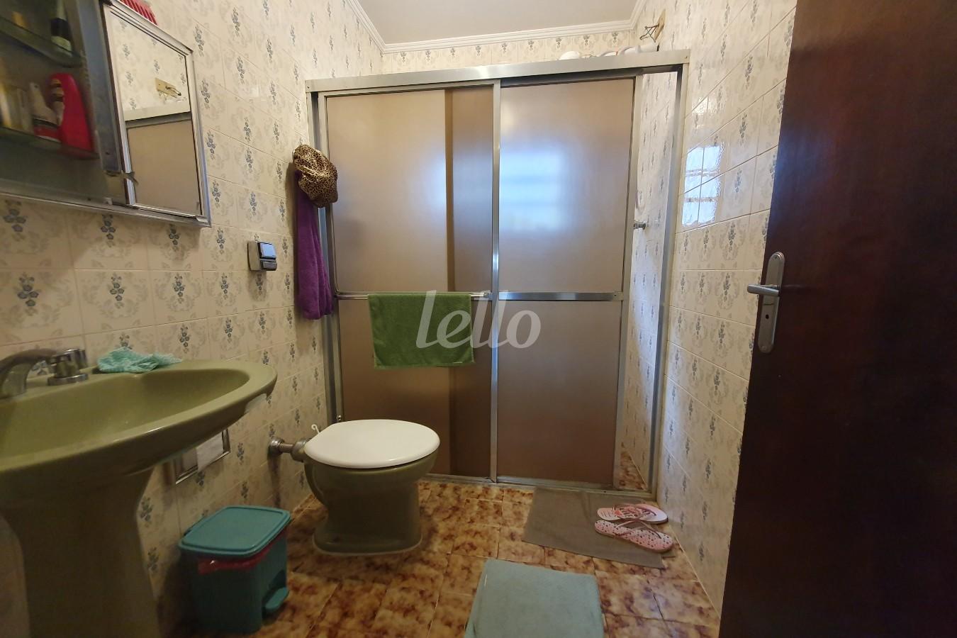 BANHEIRO de Casa à venda, sobrado com 153 m², 3 quartos e 2 vagas em Santana - São Paulo