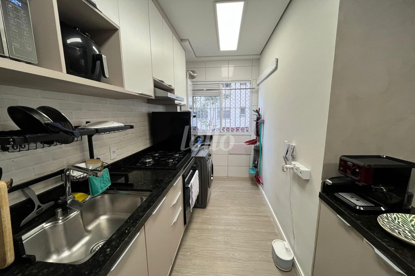 COZINHA de Apartamento à venda, Padrão com 42 m², 2 quartos e 1 vaga em Vila Guilherme - São Paulo