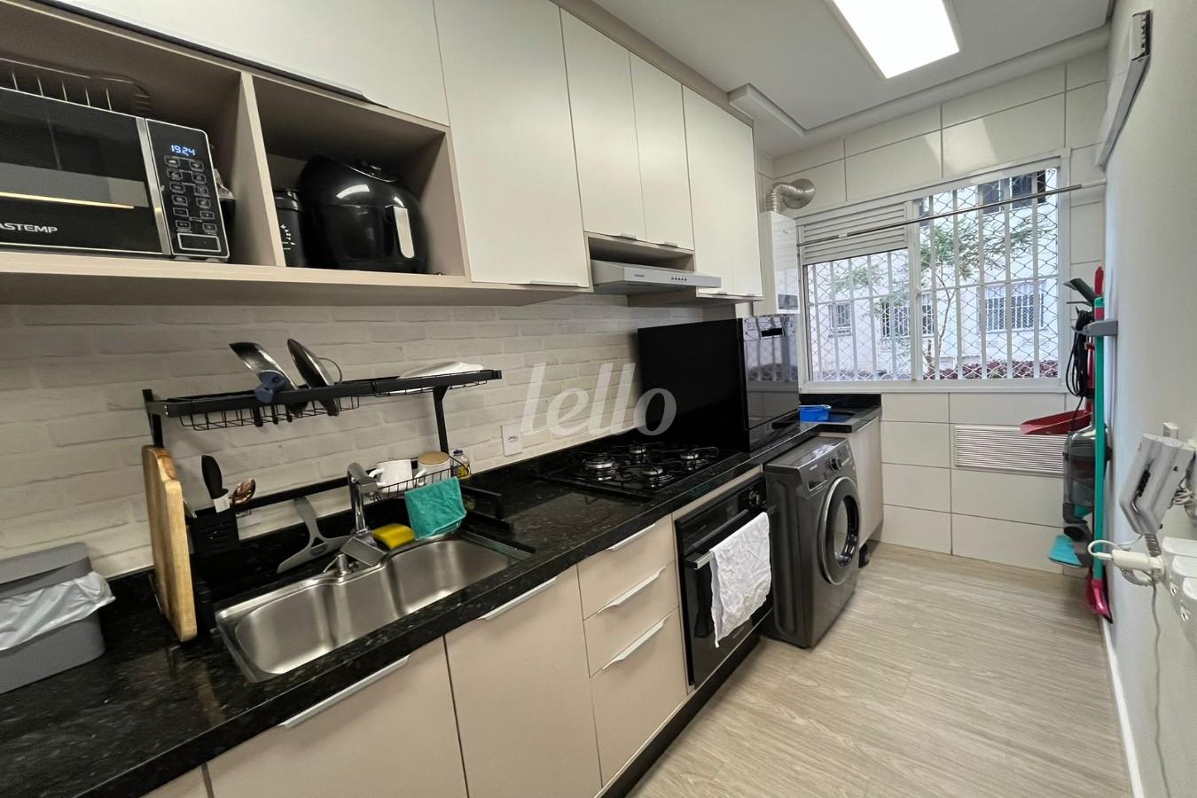 COZINHA de Apartamento à venda, Padrão com 42 m², 2 quartos e 1 vaga em Vila Guilherme - São Paulo