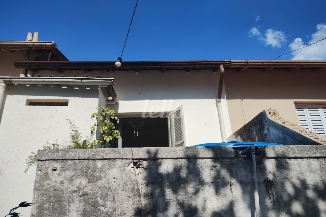 FACHADA FUNDOS de Casa à venda, sobrado com 90 m², 2 quartos e em Bosque da Saúde - São Paulo